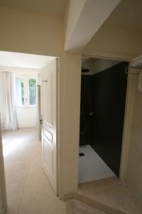 Hotels Chateau Les Oliviers de Salettes : photos des chambres