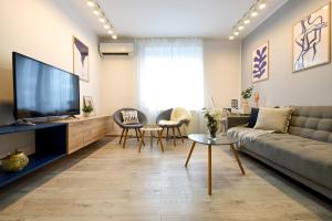 Modern Elegance in the Heart of the City - Romana Square Apartments