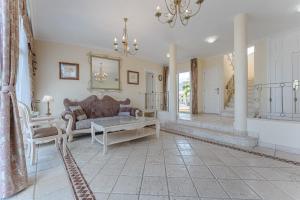 Flamingo Suites Boutique Hotel