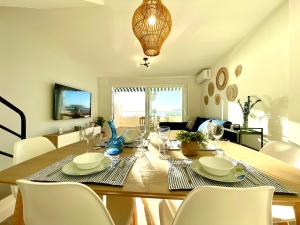 GATU PREMIUM Goleta Paraíso, Casa con vista al mar " Preferente mayores de 25 años y familias "