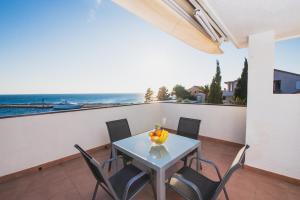 Apartments by the sea Semy 