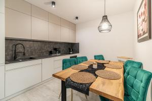 Horyzont Apartamenty-ANTON-Piękny apartament blisko centrum, dwie sypialnie, prywatny garaż