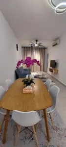 Tangerine Suite @ Near KLIA @ERL - Kampong Melot