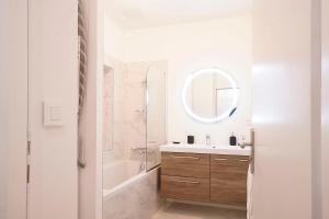 Beautiful cocoon 54 m for 4 near the Old Port