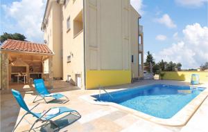 Lovely Apartment In Pula With Wifi