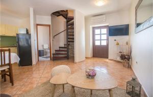 2 Bedroom Gorgeous Apartment In Porec