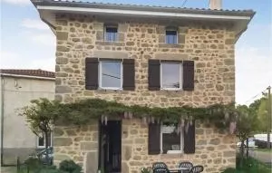 2 Bedroom Awesome Home In Bas-En-Basset - La Chapelle-en-Lafaye