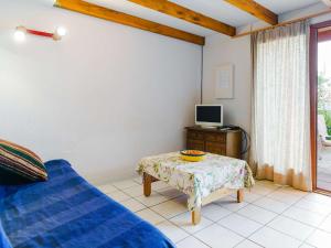 Studio mezzanine avec piscine, WiFi et animaux admis à Gruissan - FR-1-409-52