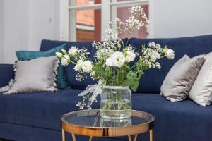 Plac Zamkowy - Apartment with City View by Noclegi Renters