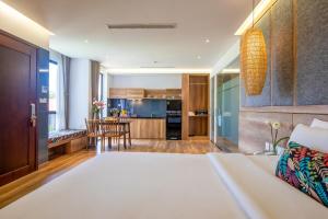 Căn Hộ Nhỏ Hướng Bể Bơi (Studio with Pool View)