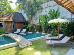 Villa Joglo Oberoi Seminyak Beautiful 4BR Villa Prime Location