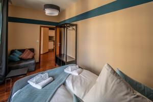 Wooden Design 2BDR Apartment near Eden Garden