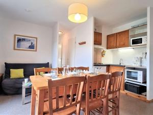 T2 Cabine, 6 pers, proche pistes, parking, casier à ski - FR-1-525-268