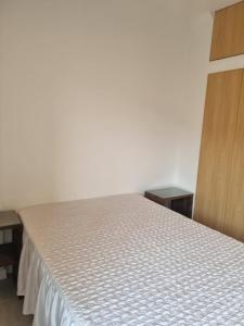 Apartamento excepcional Pitangueiras GuarujáSP 100mt da Praia e comércio perto