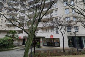 7 min walk Metro ApartHotel, La Defense+Parking