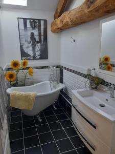 B&B / Chambres d'hotes A Barn with a View and Tranquility : photos des chambres