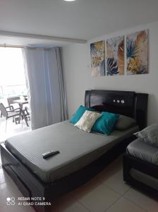 Aparta Estudio con Balcón y Vista