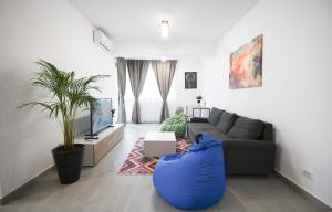 Vitan Central Oasis - FREE Secured Private PARKING - Self Check-in -