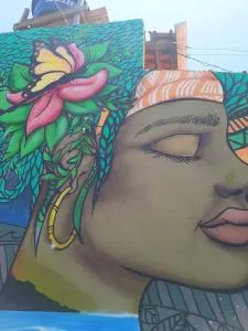 Casa pequena, mas charmosa. A 800 metros da praia - Sombrio