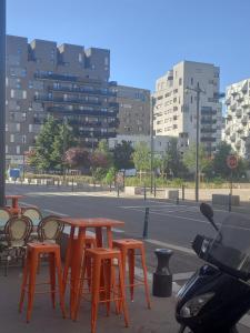 Appartements Studio dans un duplexe proche de Paris : photos des chambres