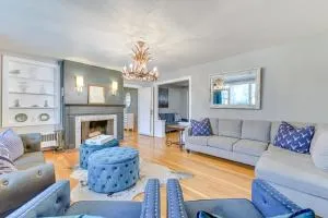 Slope Views Luxe Windham Retreat with Hot Tub! - Windham