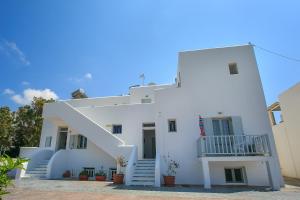 Ampeli Apartments Paros Greece