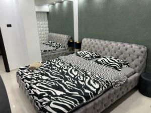 APARTMENT 58 Unirii 75 H1