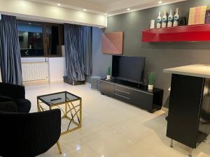 APARTMENT 58 Unirii 75 H1