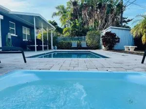 3Bed2Bath Clearwater Beach Vacation Home with Heated Pool - Dunedin