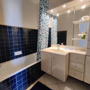 Appartements Spacious apartment near the sea : photos des chambres