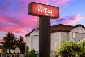 Red Roof Inn & Suites Newnan