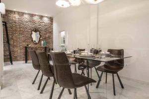 Luxurious apartment in center with parking by REMS