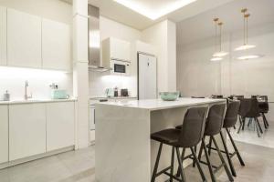 Luxurious apartment in center with parking by REMS