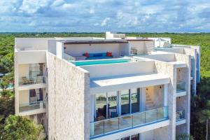 Tortuga Azul Private Terrace Rooftop Pool W BBQ Beach Access 11 Pools Free Beach Club