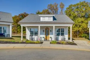 Lake Access and Boat Slip Greenwood Cottage! - Chappells