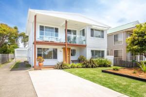 Sunfish Pet Friendly 4 Mins Walk to Beach