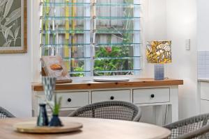 2 Ocean Whisper 16 Solway Drive - Dog Friendly Tropical Oasis