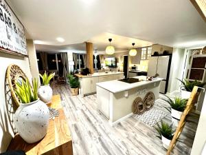 Beach Oasis 601 Gorgeous Ocean front Ocean view for 10 sleeps up to 15