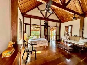 The Peninsula Verandah Suite - Ban Vanglè