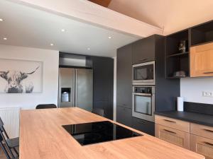 Maisons de vacances Maison moderne a 400m de la plage avec terrasses et equipements complets a St-Jean-de-Luz - FR-1-239-878 : photos des chambres