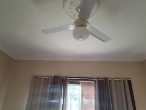 Three bedroom double lounge large house, sleeps 6