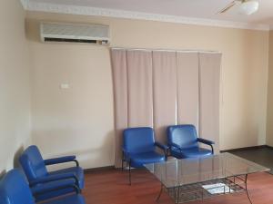 Three bedroom double lounge large house, sleeps 6