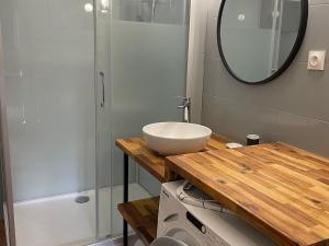 Maisons de vacances Gite Chahaignes, 2 pieces, 4 personnes - FR-1-410-426 : photos des chambres