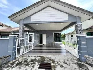 KlebangBesar/PantaiPuteri/Melaka/Cuti 4Bilik/8pax - Bukit Rambai