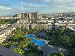 Condo in Taguig, 2br condo, Acacia Estates, BGC,