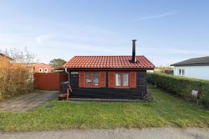 Charming Cottage In Mesinge