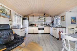 Charming Cottage In Mesinge