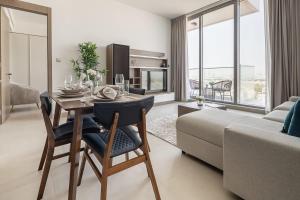 Frank Porter - Bluebell Residence JVC