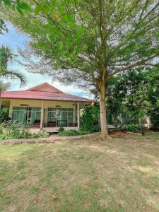 เรือนปณาลี รีสอร์ท