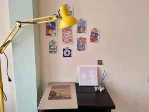 Baan KhaoSoi - Private room in a rooftop hostel 4th floor